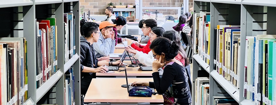 Fotografía de la biblioteca del campus El Carmen de Viboral