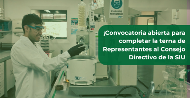 imagen de un investigador y una investigadora jóvenes en el laboratorio