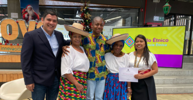 La UdeA recibió Sello Étnico Educativo de la Alcaldía de Medellín
