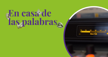 Imagen con consola y texto de "En caca de las palabras"
