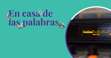 Imagen con consola y texto de "En caca de las palabras"