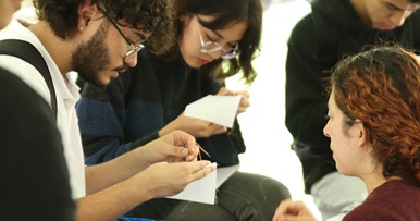 Foto de estudiantes en las jornadas de bienestar 