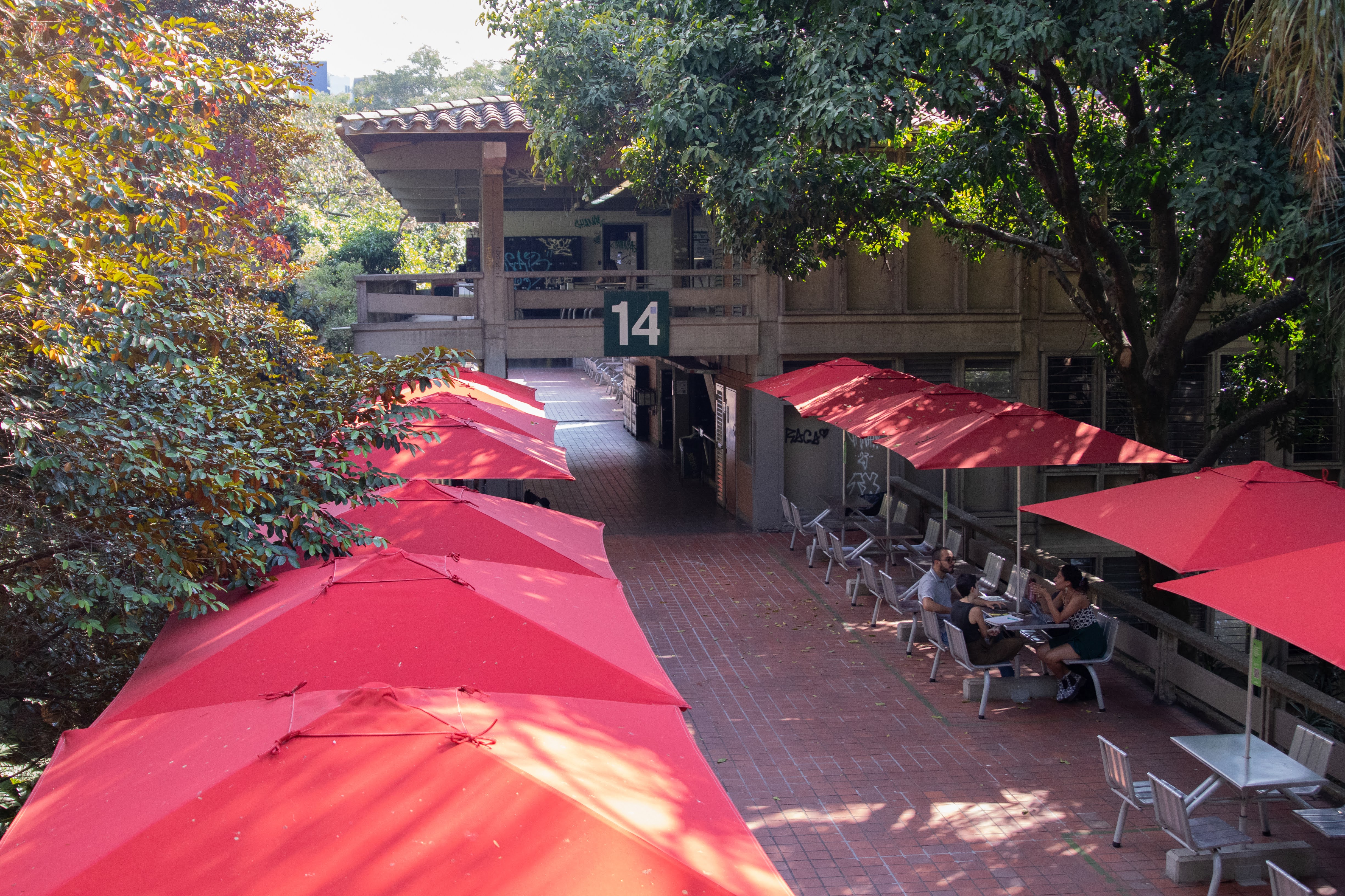Foto del exterior de la Antigua Escuela de Derecho