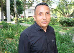 Fotografía profesor Héctor L. Grupo COMPHOR, Doctorado en Administración