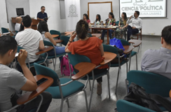 Foto de la reunión para el proyecto educativo de Ciencia Política