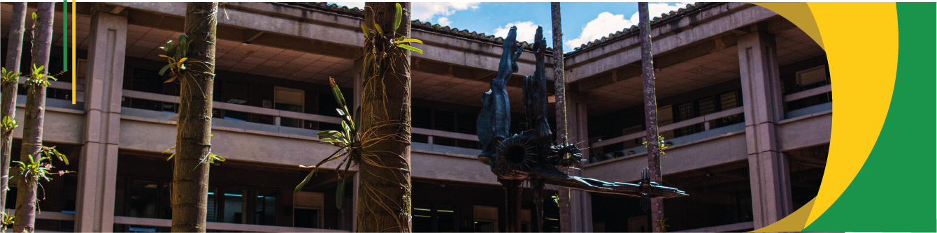 Fotografía de estatua del bloque 16 de la Universidad de Antioquia