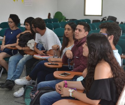 participantes de taller en ciudad universitaria.