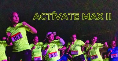 Imagen gráfica de los cinco sentidos alertas: boca abierta, ojo abierto, oído atento, dedo índice arriba, cerebro activo.