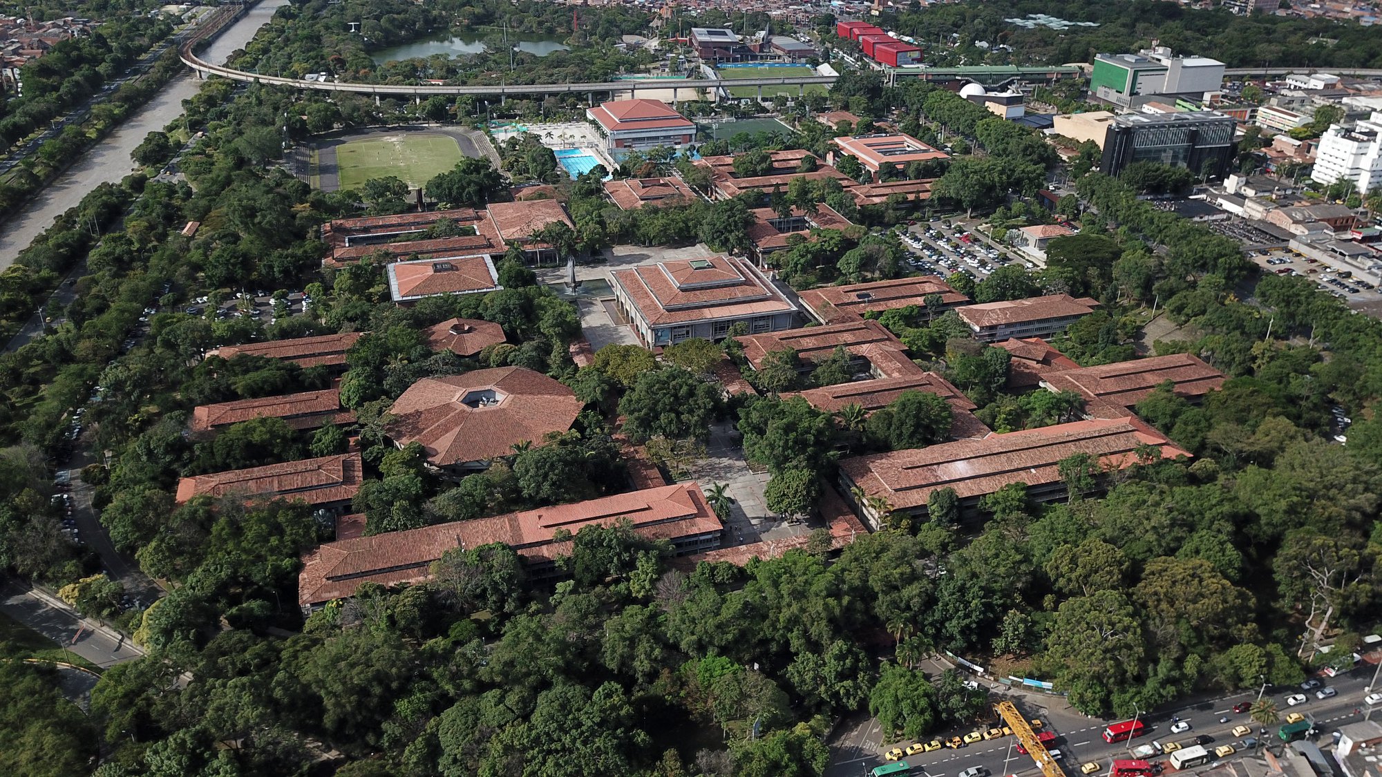 Estudian el aire del campus UdeA durante episodio de contaminación atmosférica