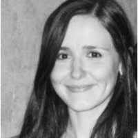 Isabel Restrepo Estrada. Profesora Maestría en Economía.